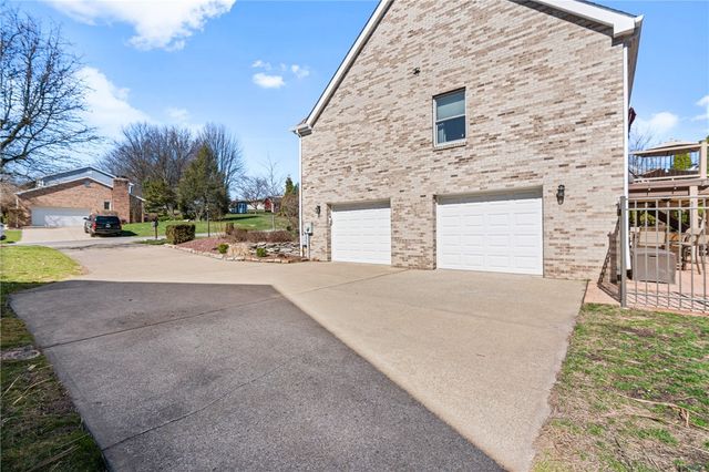 6618 Willem Drive, Jefferson Hills, PA 15332