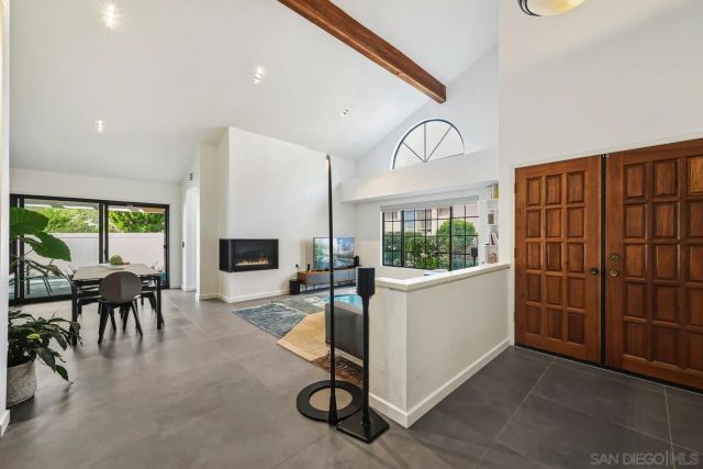 15606 Via Marchena, San Diego, CA 92128