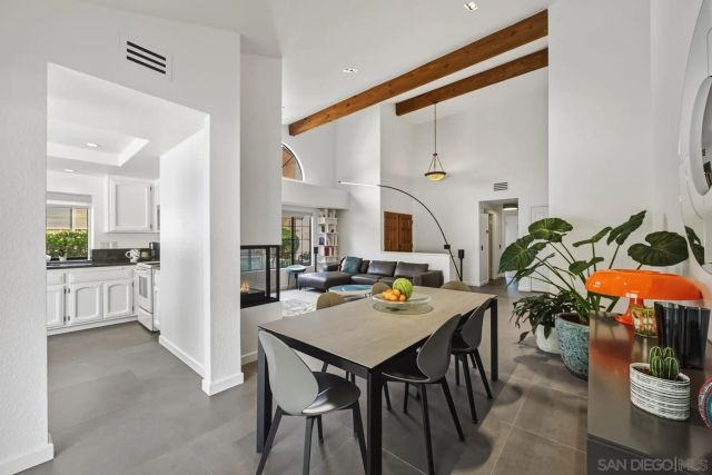 15606 Via Marchena, San Diego, CA 92128