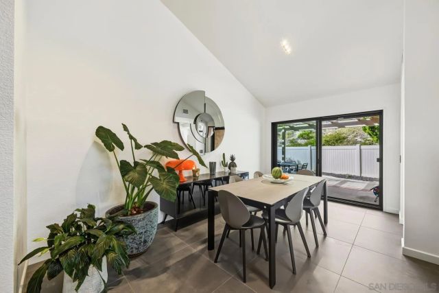 15606 Via Marchena, San Diego, CA 92128