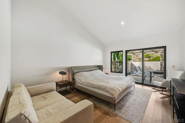 15606 Via Marchena, San Diego, CA 92128