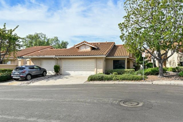 15606 Via Marchena, San Diego, CA 92128