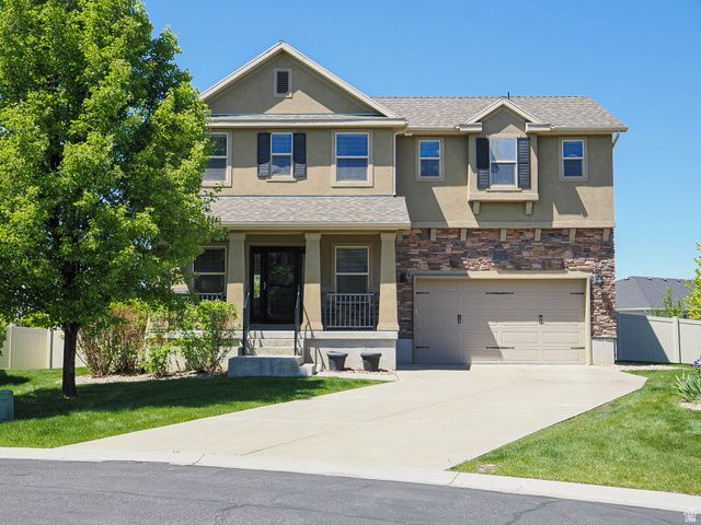 879 W SADDLEBROOK DR, Kaysville, UT 84037