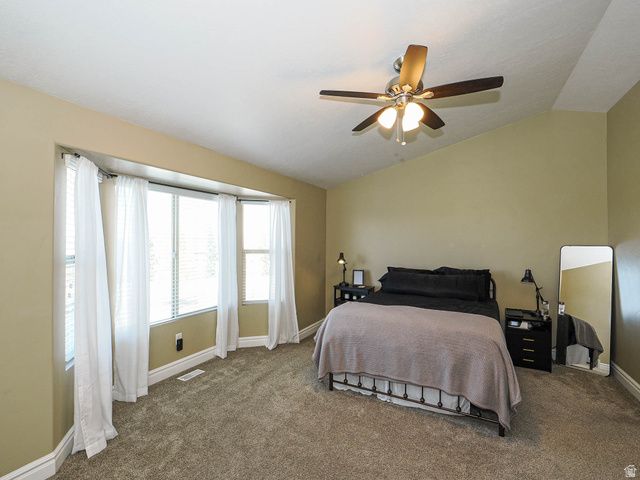 879 W SADDLEBROOK DR, Kaysville, UT 84037