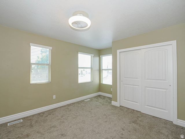 879 W SADDLEBROOK DR, Kaysville, UT 84037