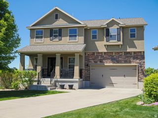 879 W SADDLEBROOK DR, Kaysville, UT 84037