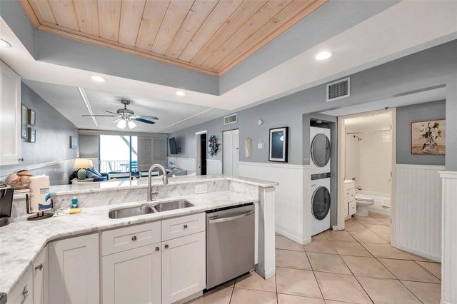 20000 GULF BOULEVARD 305, Indian Shores, FL 33785