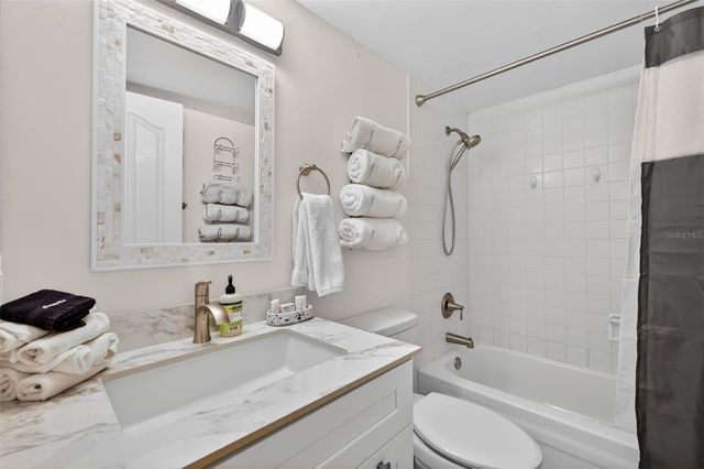 20000 GULF BOULEVARD 305, Indian Shores, FL 33785