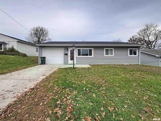 1336 W 38TH Place, Davenport, IA 52806