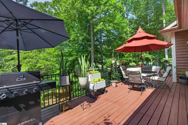 14029 Azalea Drive, Seneca, SC 29678