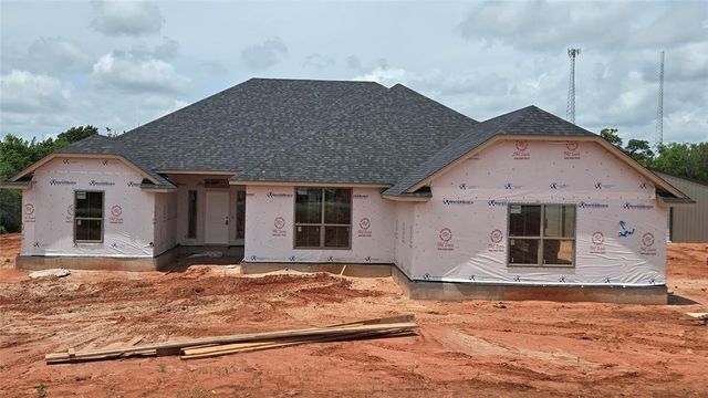 1986 Twin Spires Trail, Blanchard, OK 73010