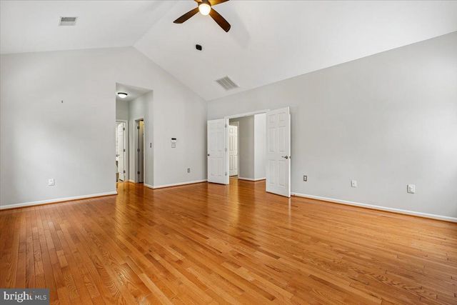 3 BIG OAK CT, Rockville, MD 20850