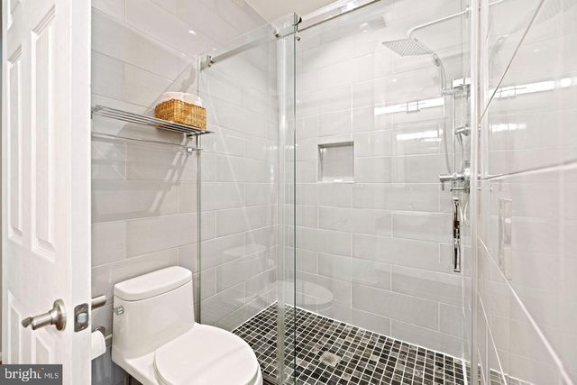 3 BIG OAK CT, Rockville, MD 20850