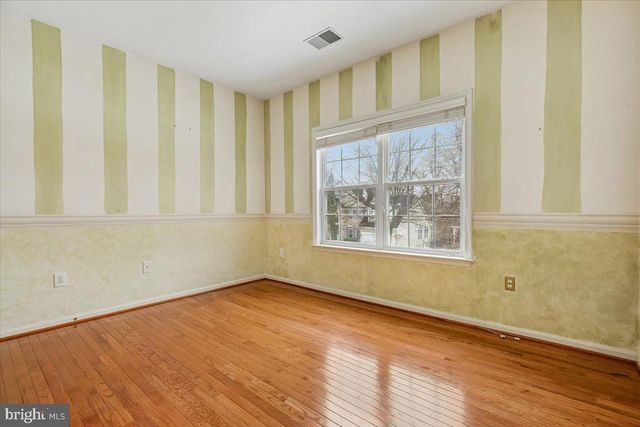 3 BIG OAK CT, Rockville, MD 20850