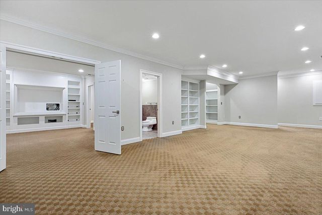 3 BIG OAK CT, Rockville, MD 20850