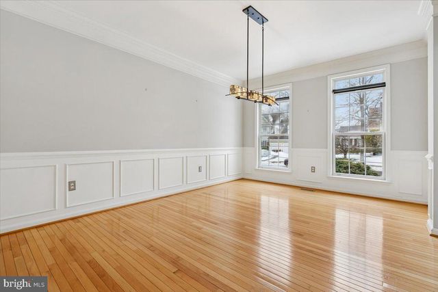 3 BIG OAK CT, Rockville, MD 20850