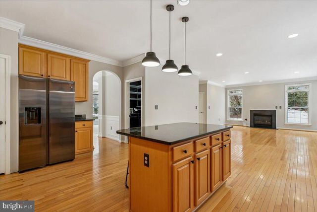 3 BIG OAK CT, Rockville, MD 20850