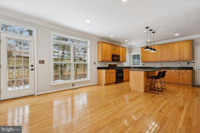 3 BIG OAK CT, Rockville, MD 20850