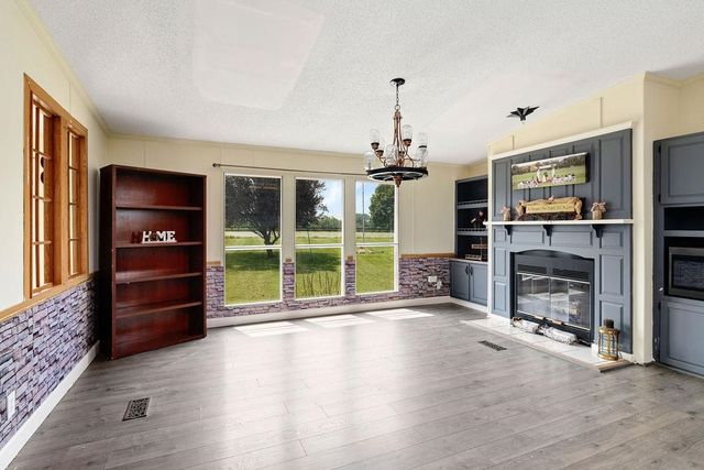 2347 EAST POINT RD, Elkton, VA 22827