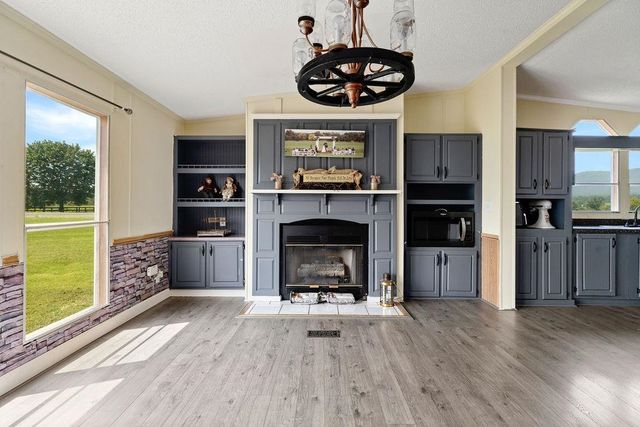 2347 EAST POINT RD, Elkton, VA 22827