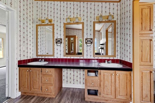 2347 EAST POINT RD, Elkton, VA 22827
