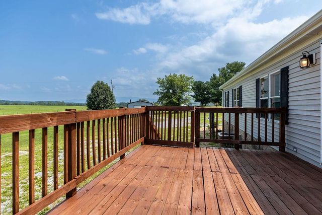 2347 EAST POINT RD, Elkton, VA 22827