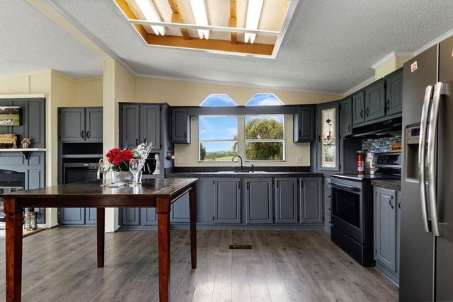 2347 EAST POINT RD, Elkton, VA 22827