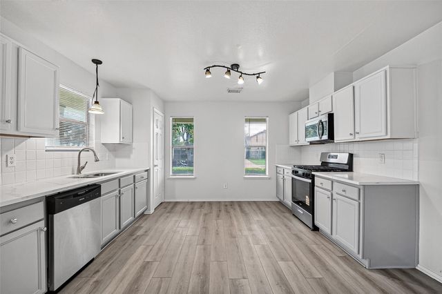 4119 Carmel Ridge Way, Pasadena, TX 77503