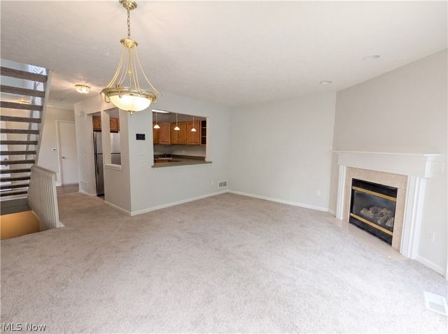 1352 Meadow Run, Copley, OH 44321