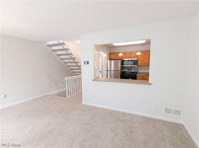 1352 Meadow Run, Copley, OH 44321