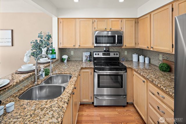 927 132nd Street SW #B2, Everett, WA 98204