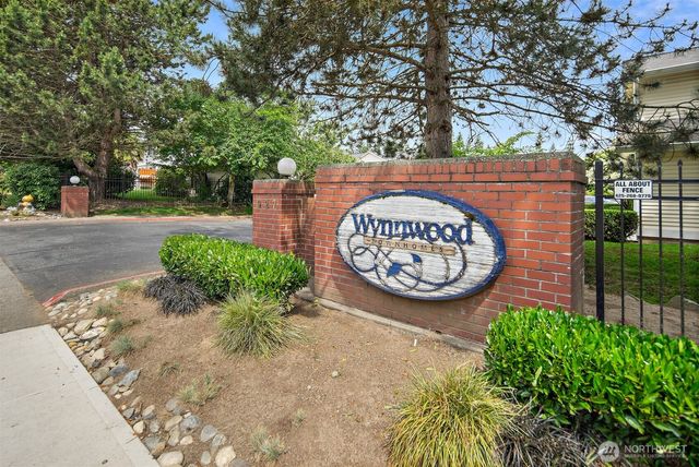 927 132nd Street SW #B2, Everett, WA 98204