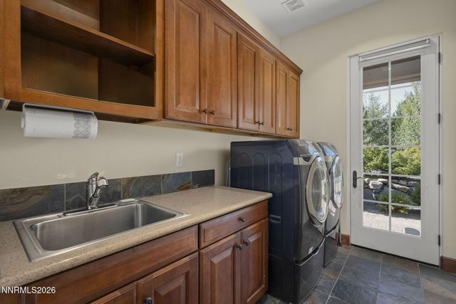 16885 Delacroix, Reno, NV 89511