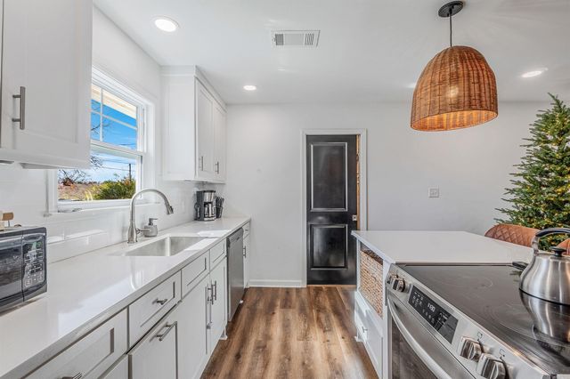 8001 Iowa Drive, Little Rock, AR 72227