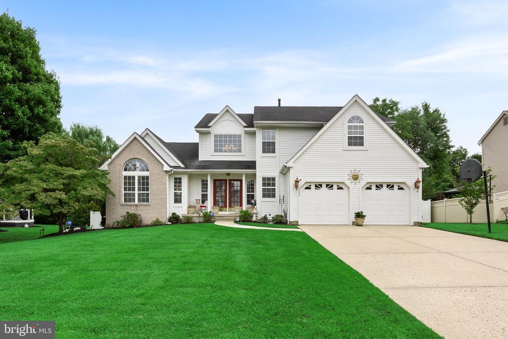 2103 BERWICK DR, CINNAMINSON, NJ 08077 — exterior