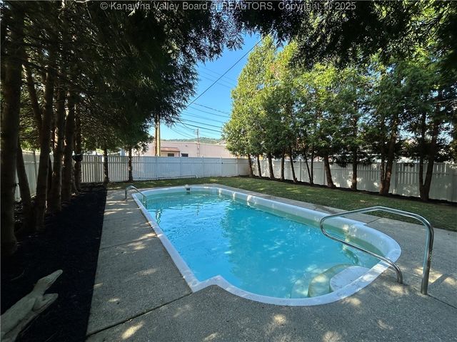 5307 Noyes Avenue, Charleston, WV 25304