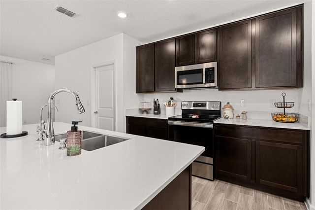 1066 BERRY LANE, Davenport, FL 33837
