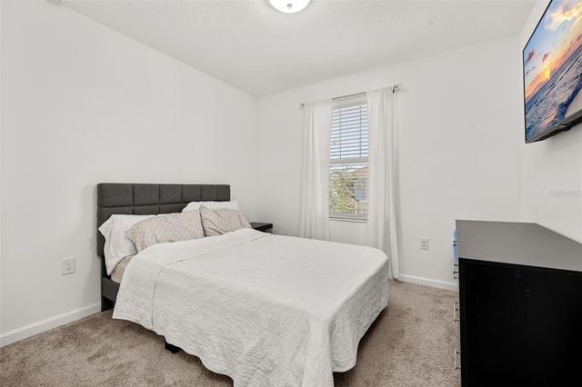 1066 BERRY LANE, Davenport, FL 33837