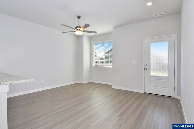 1205 Parkside Av, Woodburn, OR 97071