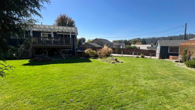 13017 E Longfellow Ave, Spokane Valley, WA 99216