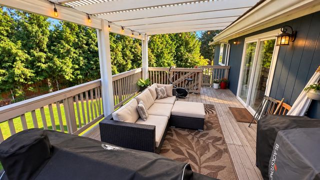 13017 E Longfellow Ave, Spokane Valley, WA 99216