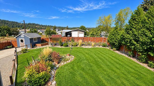 13017 E Longfellow Ave, Spokane Valley, WA 99216