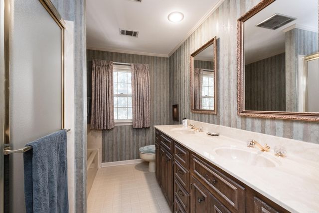 7 Big Stone Court, Little Rock, AR 72227