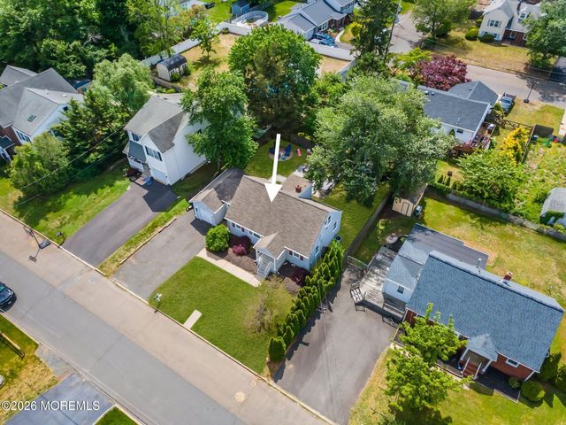 37 Sunset Place, North Middletown, NJ 07748