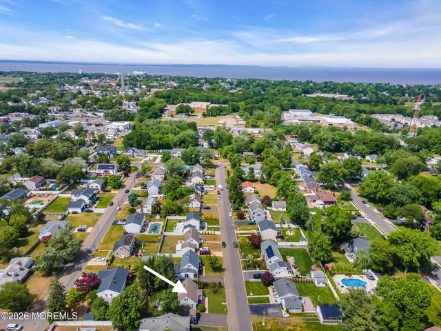 37 Sunset Place, North Middletown, NJ 07748
