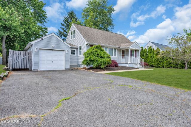 37 Sunset Place, North Middletown, NJ 07748