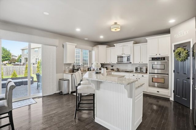 650 Iris Court, Lake Villa, IL 60046