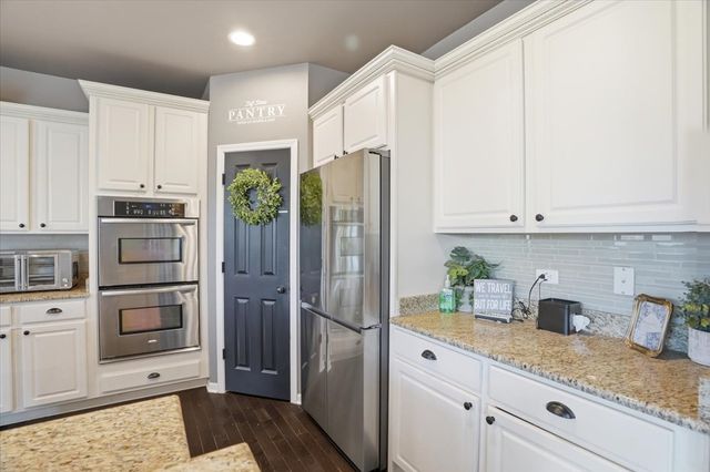 650 Iris Court, Lake Villa, IL 60046