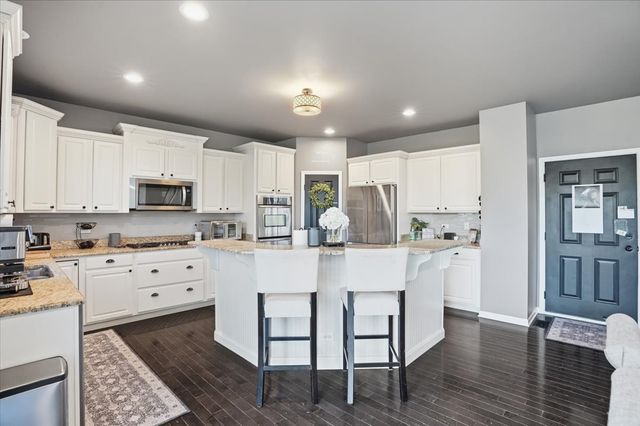 650 Iris Court, Lake Villa, IL 60046