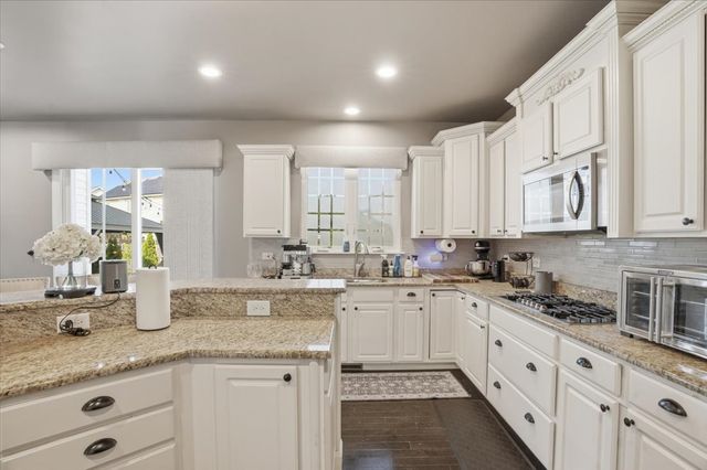650 Iris Court, Lake Villa, IL 60046